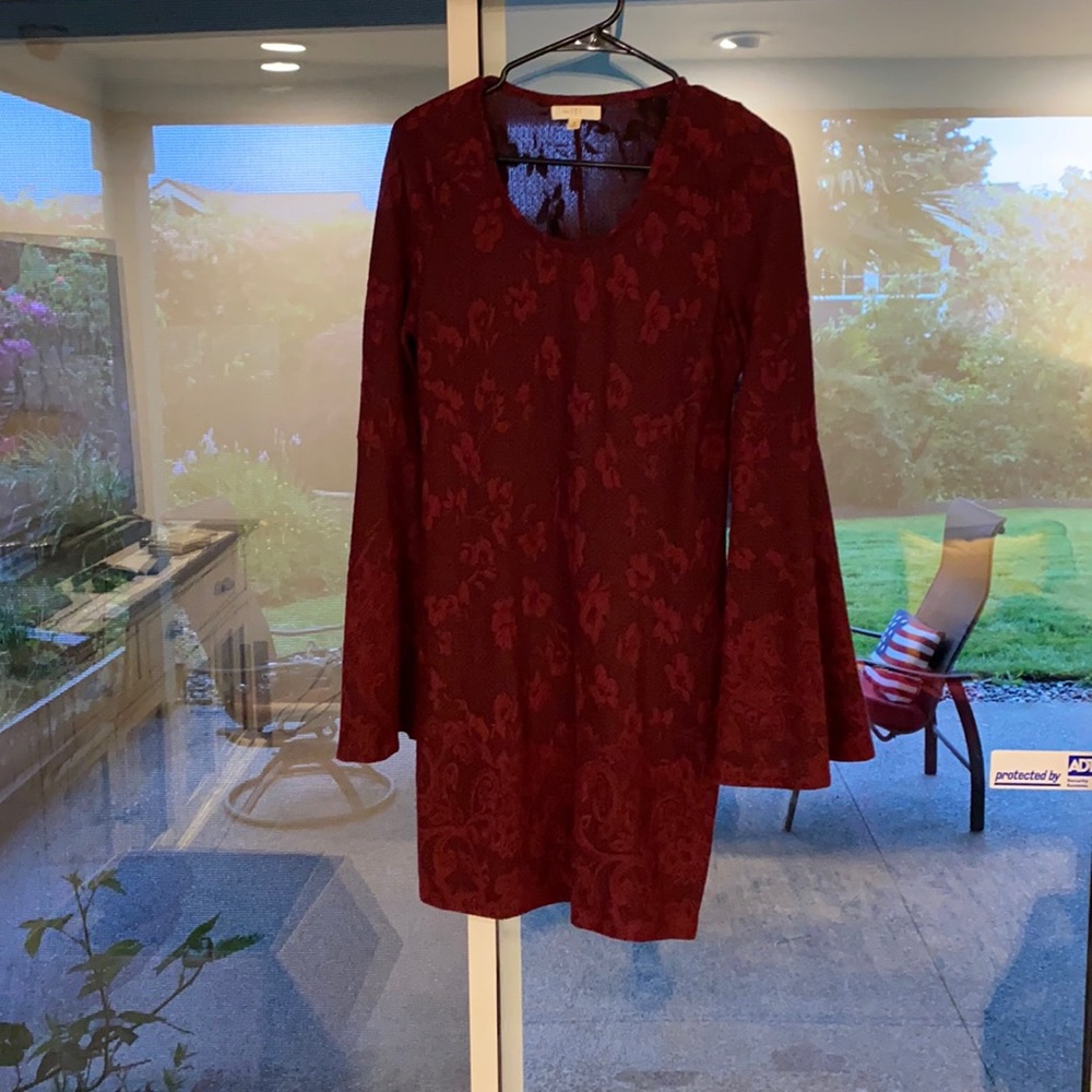 Medium red dress
